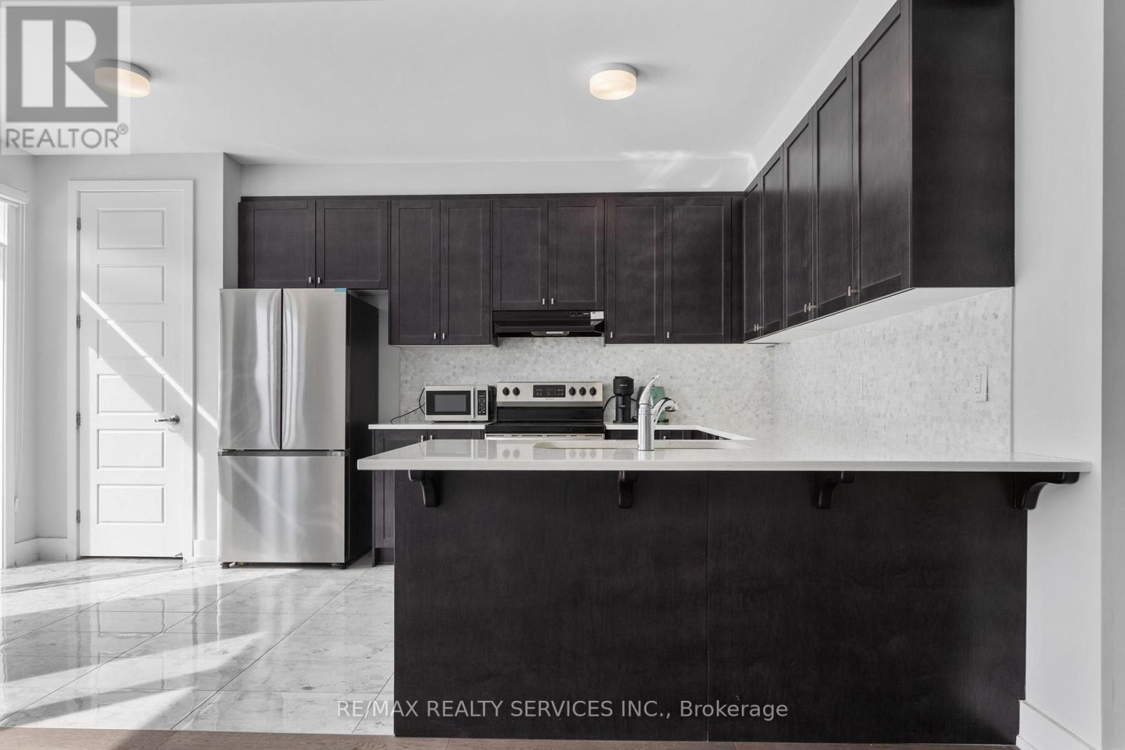 724 Rouncey Road, Ottawa, Ontario  K2S 1B6 - Photo 13 - X12863352