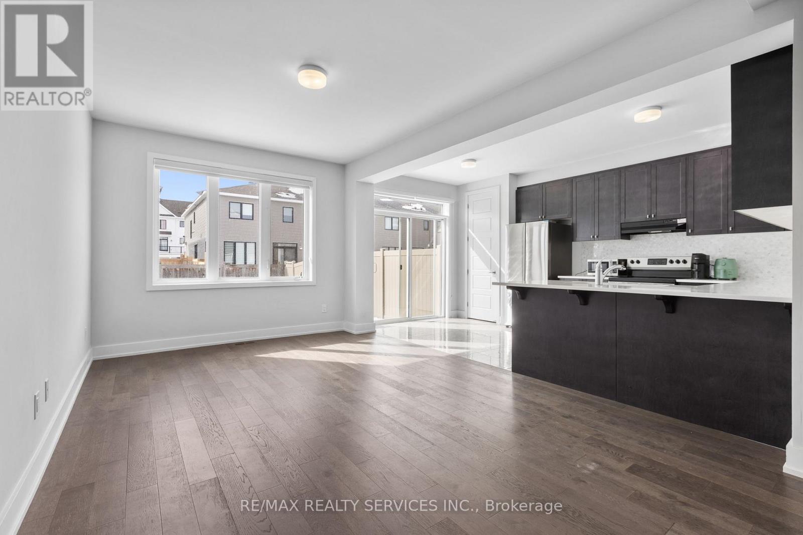 724 Rouncey Road, Ottawa, Ontario  K2S 1B6 - Photo 14 - X12863352