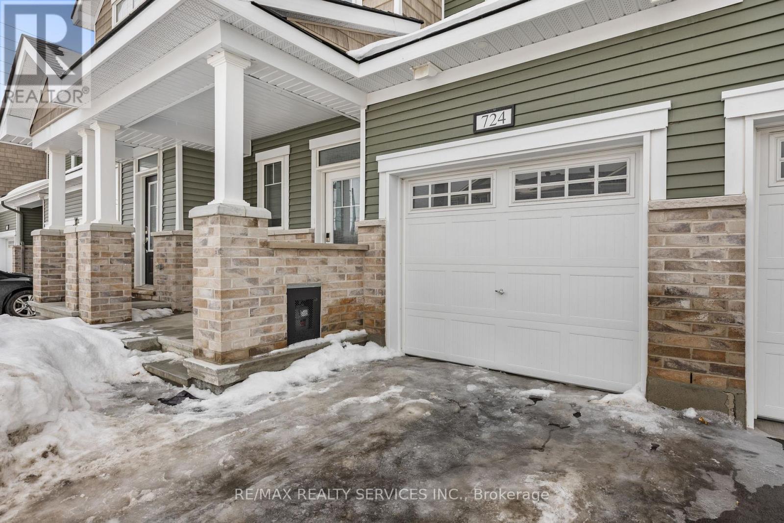 724 Rouncey Road, Ottawa, Ontario  K2S 1B6 - Photo 4 - X12863352