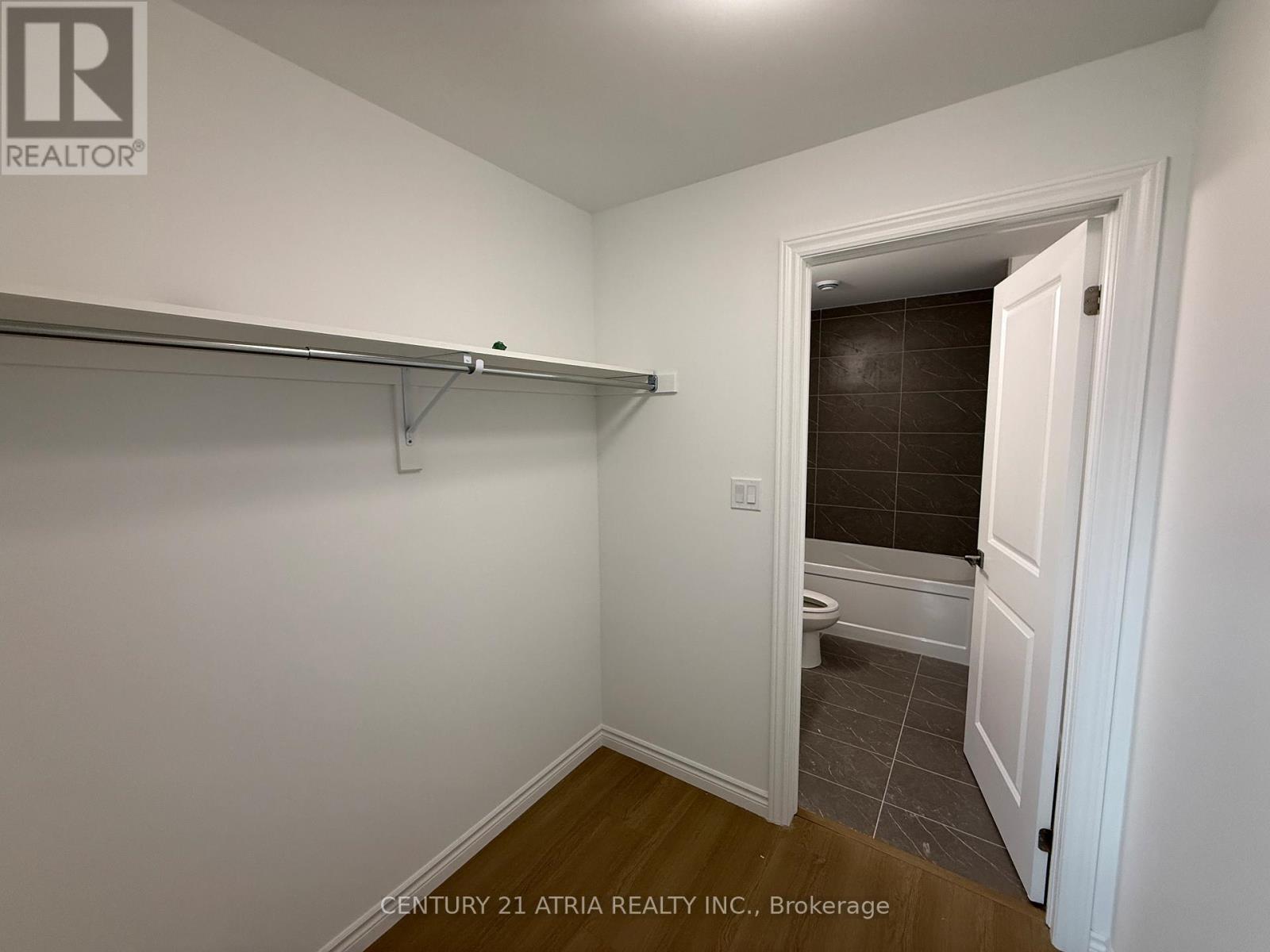 11 - 2 Slessor Boulevard, Grimsby, Ontario  L3M 3T2 - Photo 12 - X12863416