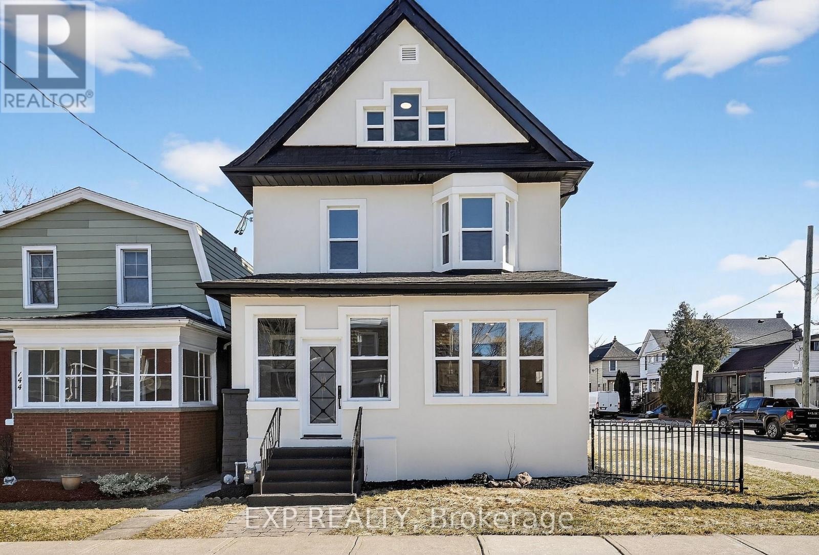 142 Avondale Estates, Hamilton, Ontario  L8L 7C2 - Photo 2 - X12863454