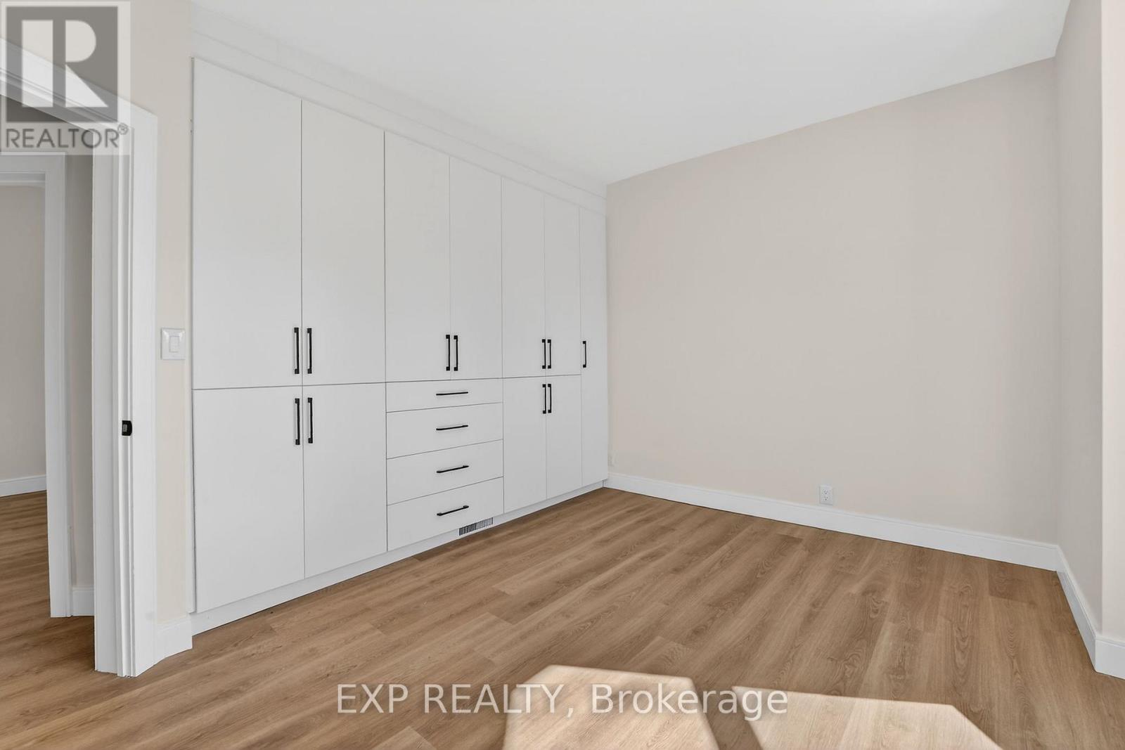 142 Avondale Estates, Hamilton, Ontario  L8L 7C2 - Photo 30 - X12863454