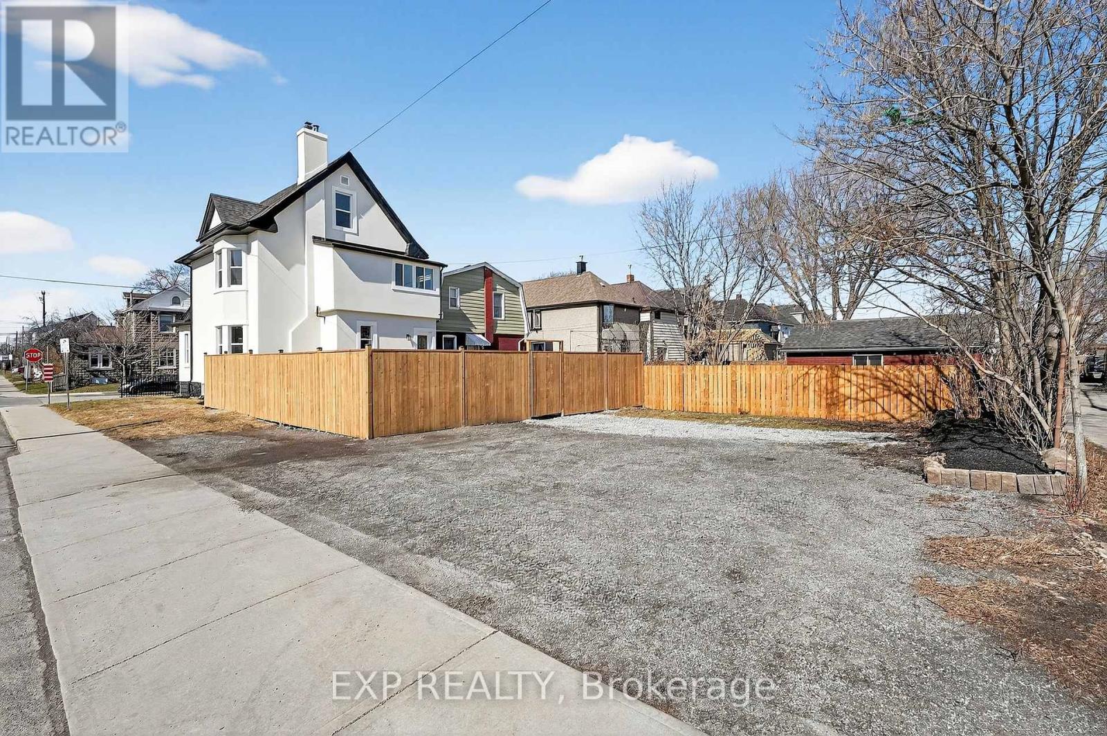 142 Avondale Estates, Hamilton, Ontario  L8L 7C2 - Photo 45 - X12863454