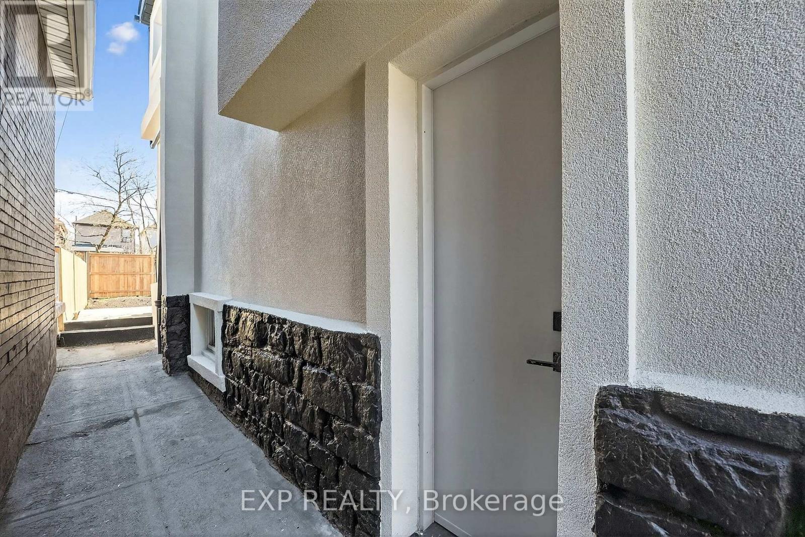 142 Avondale Estates, Hamilton, Ontario  L8L 7C2 - Photo 46 - X12863454