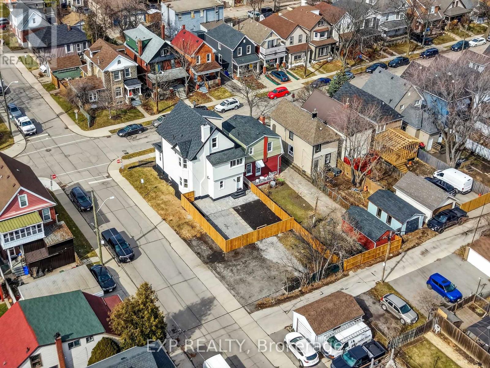 142 Avondale Estates, Hamilton, Ontario  L8L 7C2 - Photo 47 - X12863454