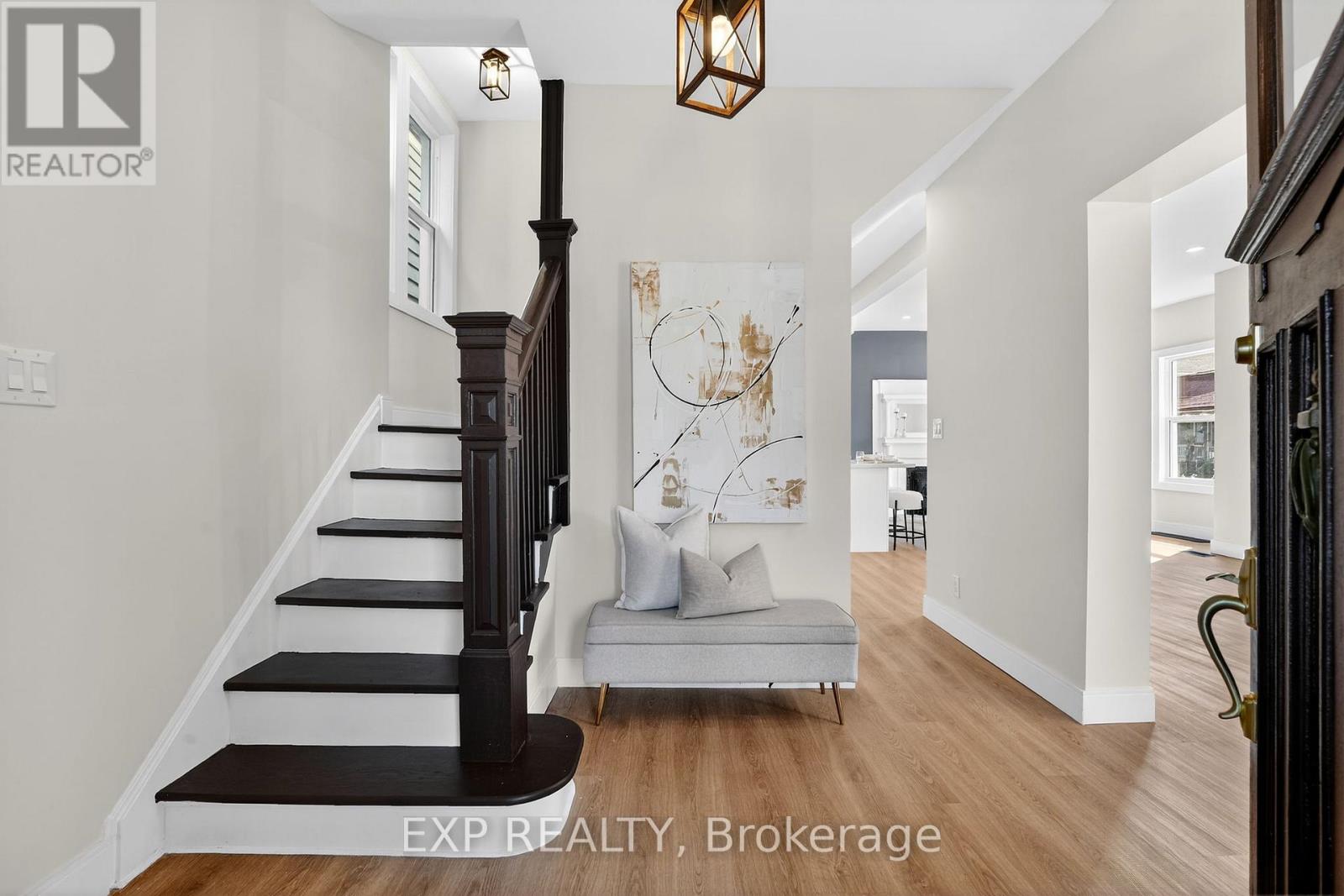 142 Avondale Estates, Hamilton, Ontario  L8L 7C2 - Photo 5 - X12863454