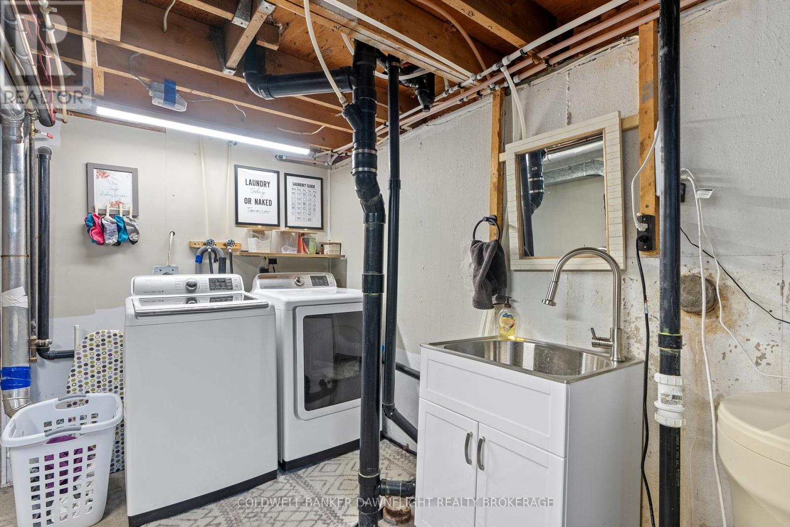 74 East William Street, Huron East, Ontario  N0K 1W0 - Photo 32 - X12863498