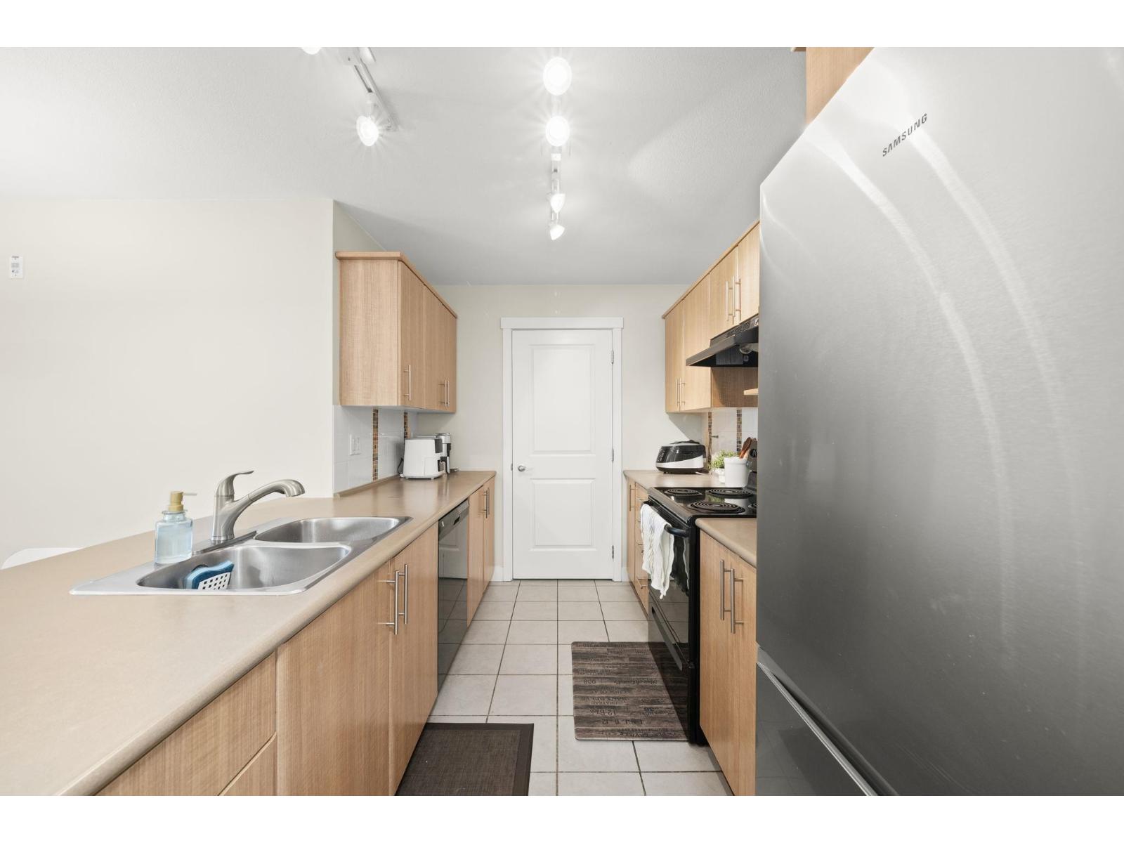 305 19388 65 Avenue, Surrey, British Columbia  V4N 5S1 - Photo 9 - R3097564