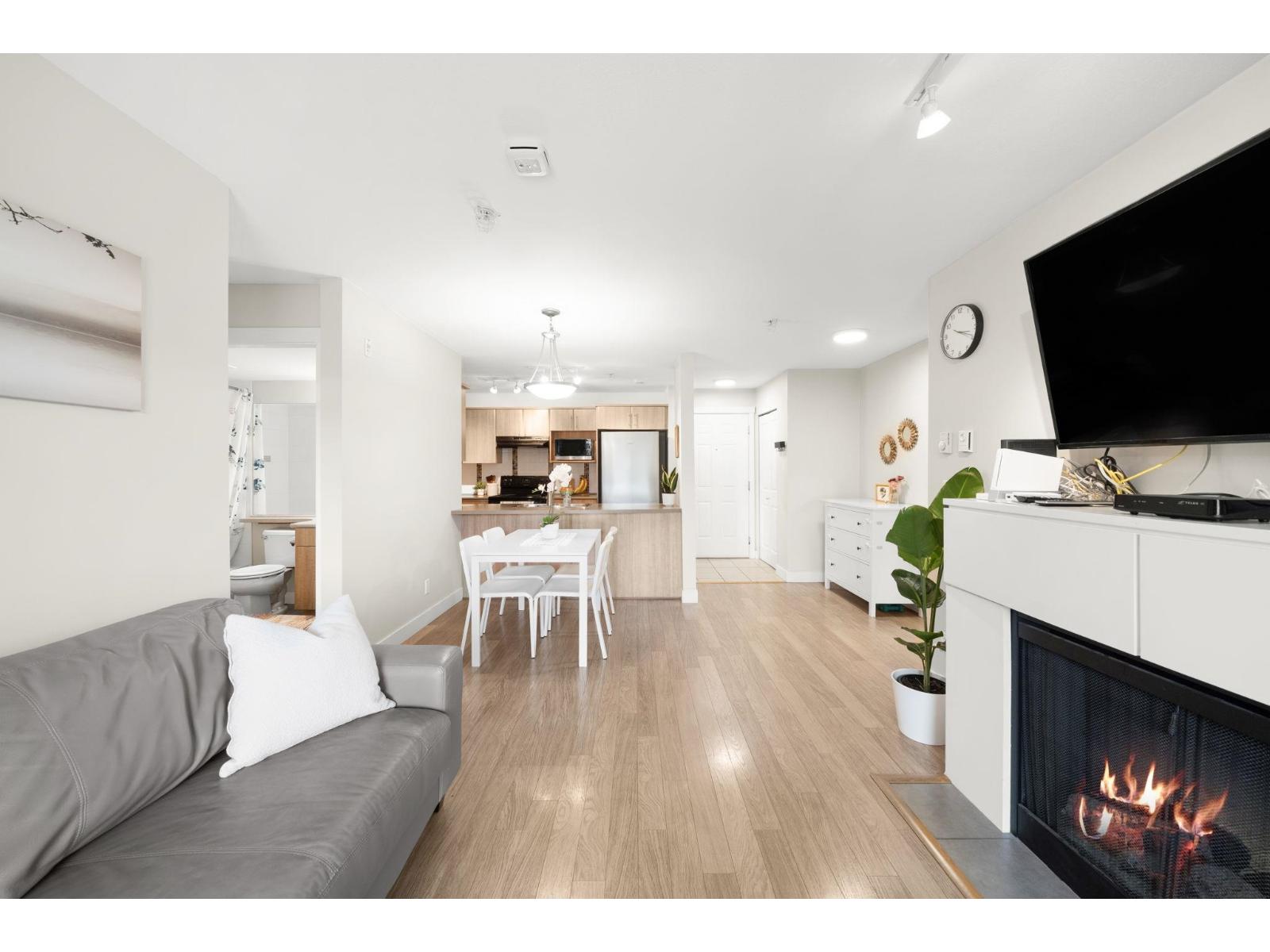 305 19388 65 Avenue, Surrey, British Columbia  V4N 5S1 - Photo 6 - R3097564