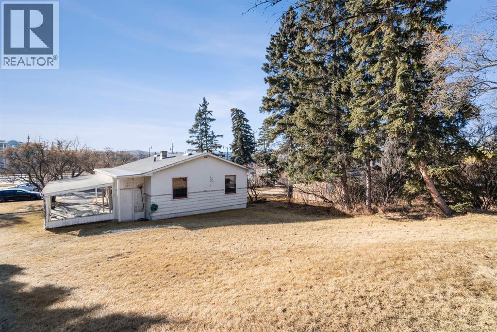 332 Third Street W, Cochrane, Alberta  T4C 1Z6 - Photo 6 - A2280560