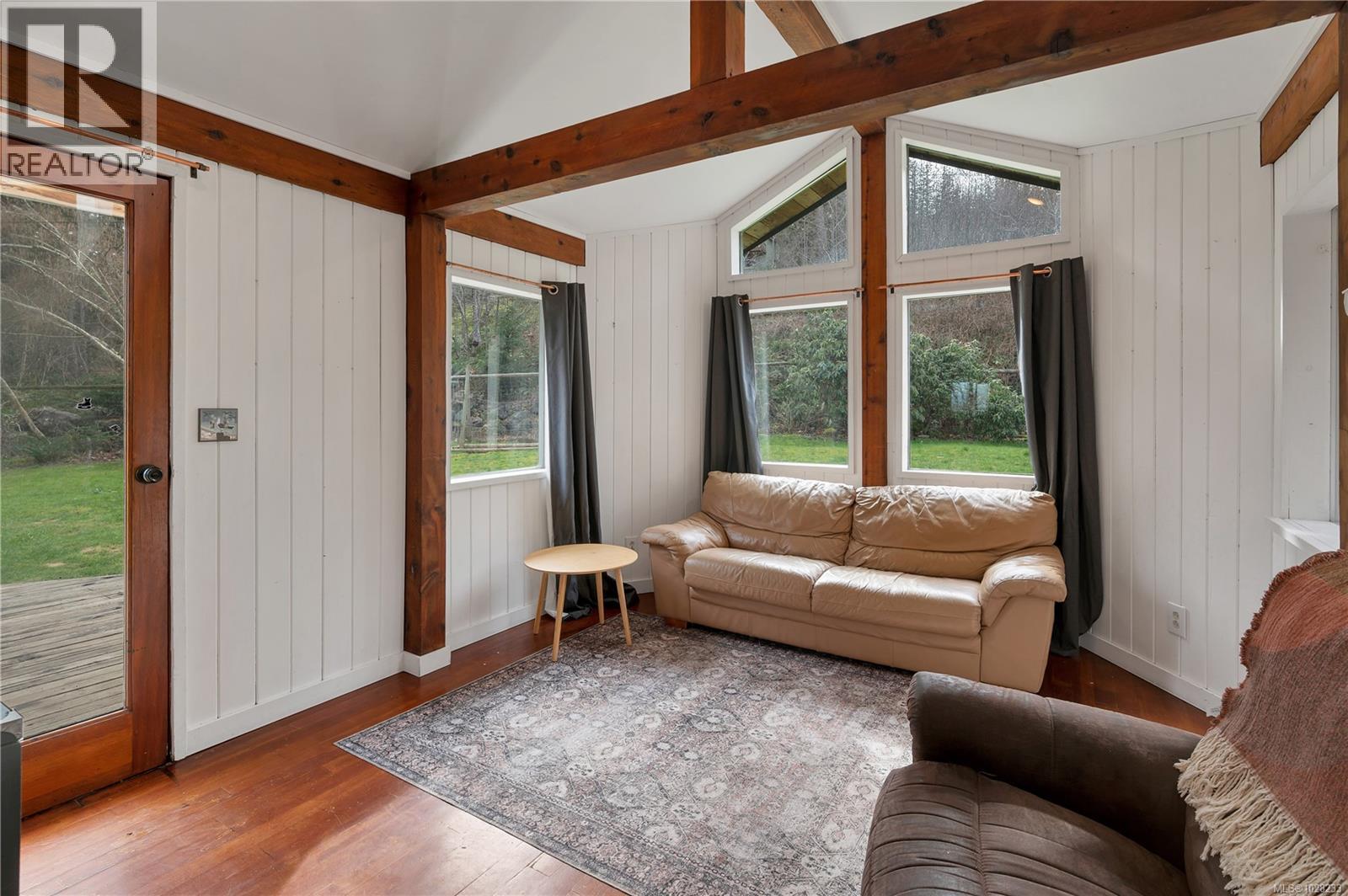 1527 Hyacinthe Bay Rd, Quadra Island, British Columbia  V0P 1H0 - Photo 2 - 1028233