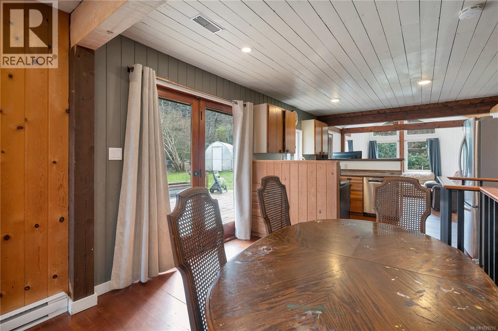 1527 Hyacinthe Bay Rd, Quadra Island, British Columbia  V0P 1H0 - Photo 21 - 1028233
