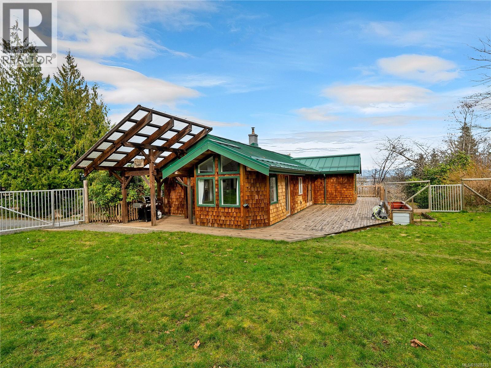 1527 Hyacinthe Bay Rd, Quadra Island, British Columbia  V0P 1H0 - Photo 45 - 1028233