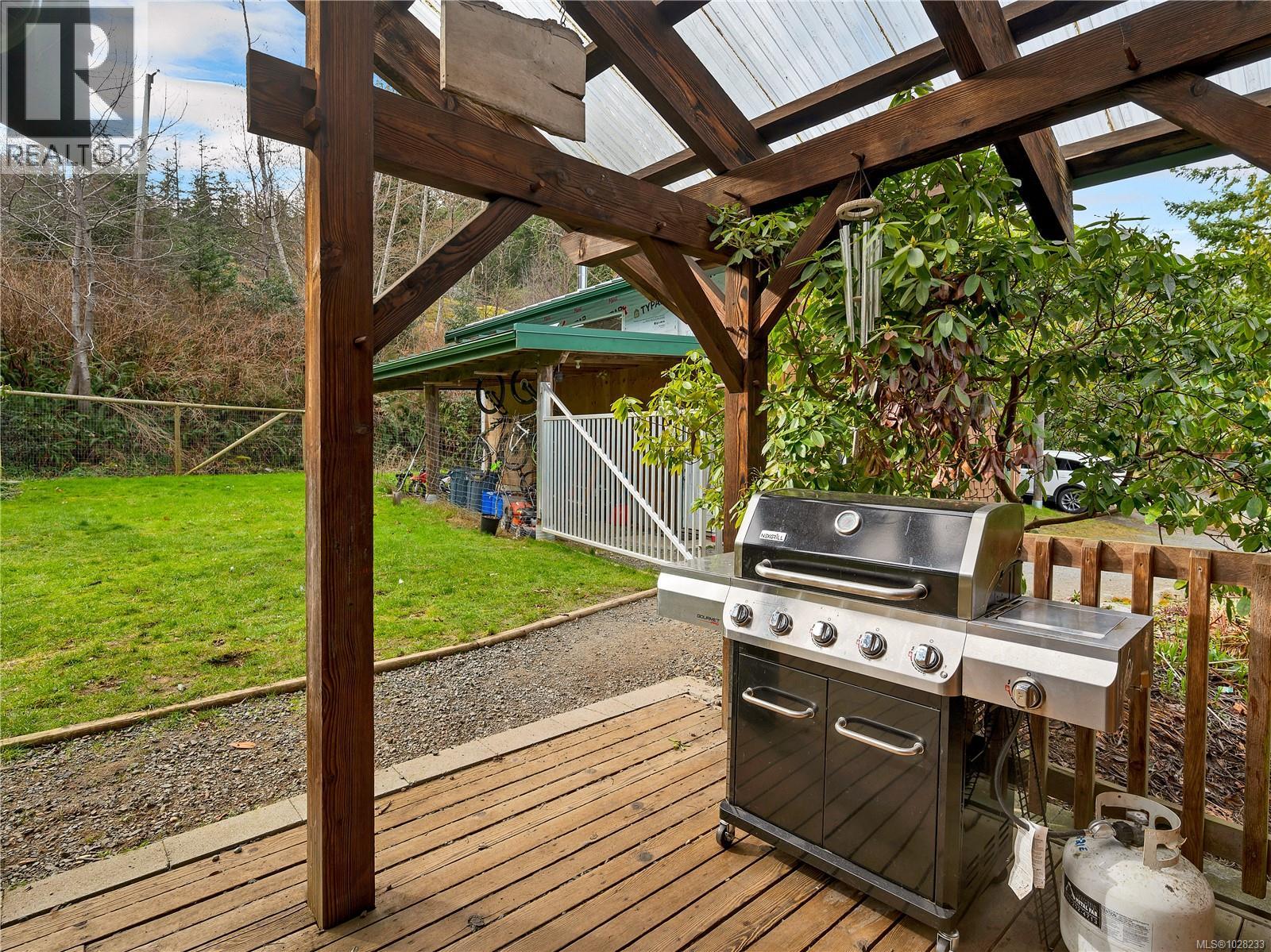 1527 Hyacinthe Bay Rd, Quadra Island, British Columbia  V0P 1H0 - Photo 42 - 1028233