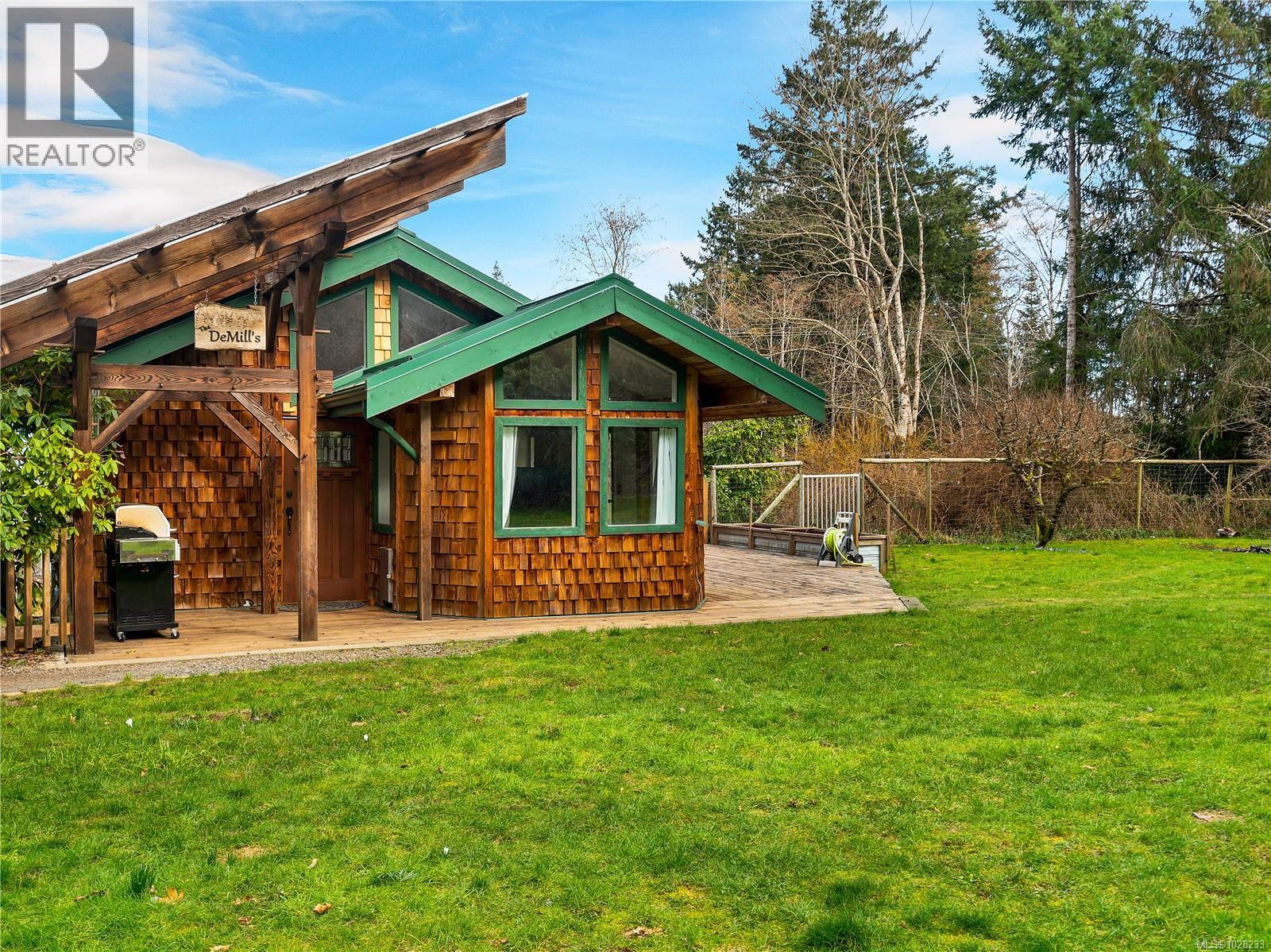 1527 Hyacinthe Bay Rd, Quadra Island, British Columbia  V0P 1H0 - Photo 41 - 1028233