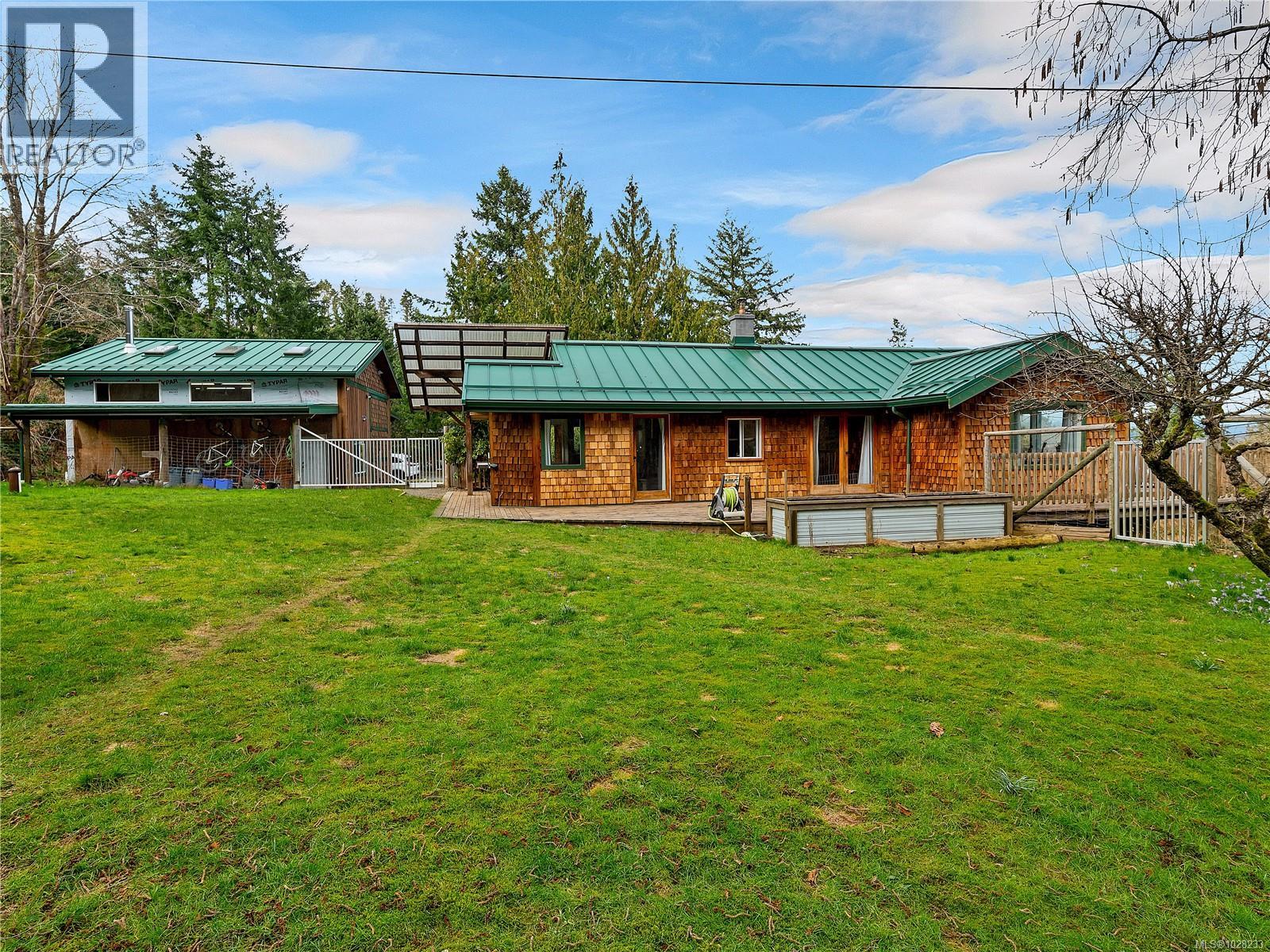 1527 Hyacinthe Bay Rd, Quadra Island, British Columbia  V0P 1H0 - Photo 53 - 1028233