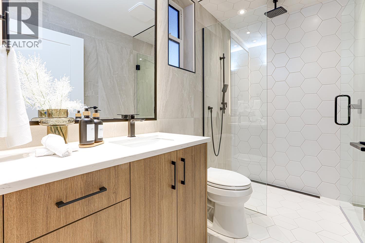 1 1990 Venables Street, Vancouver, British Columbia  V5L 2H8 - Photo 15 - R3097586