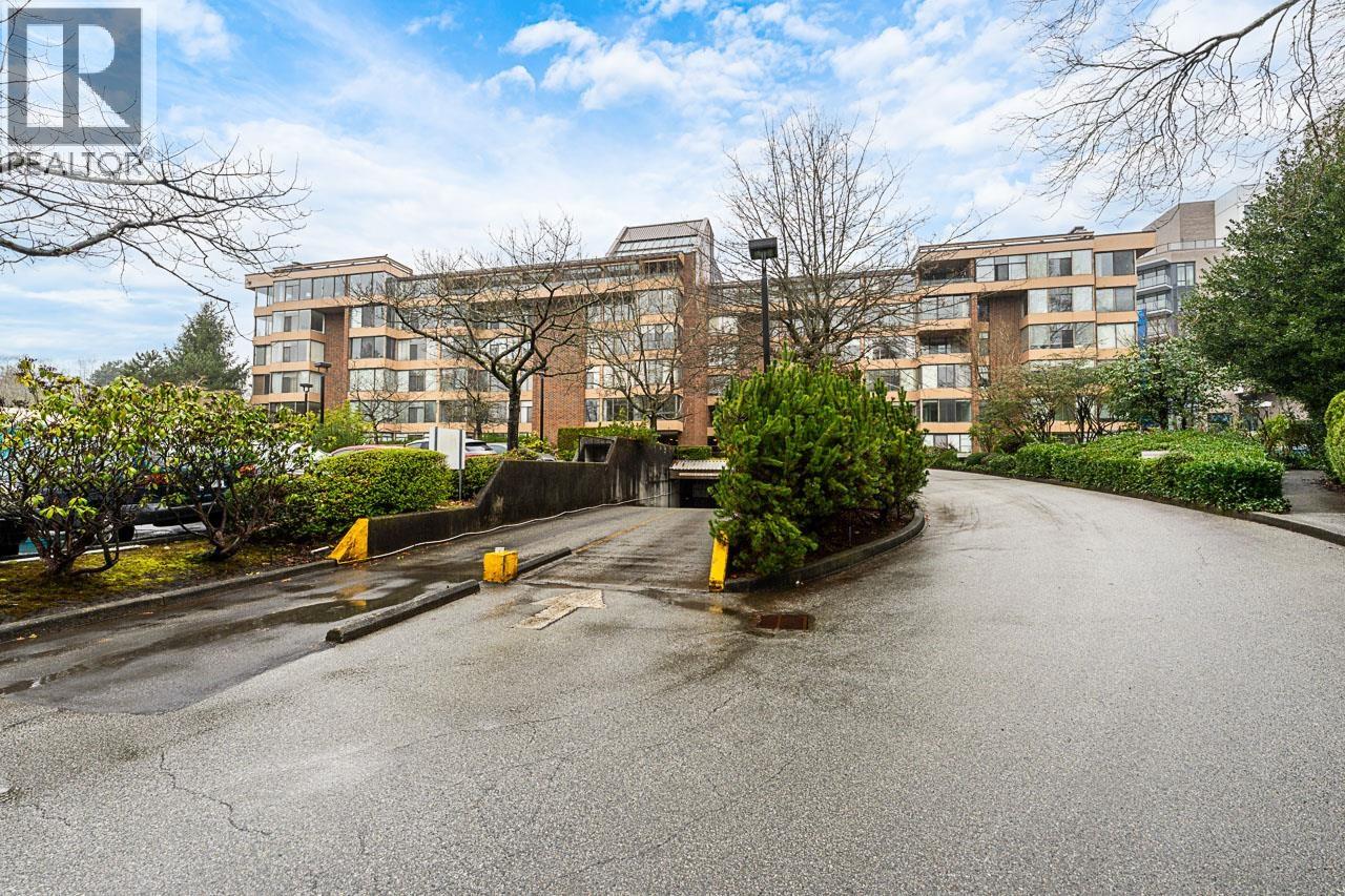 211 2101 Mcmullen Avenue, Vancouver, British Columbia  V6L 3B4 - Photo 3 - R3097589