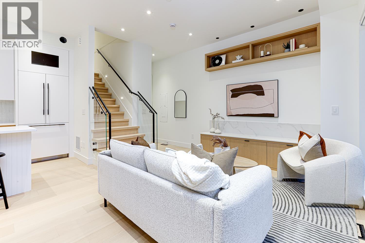 2 944 E 13 Avenue, Vancouver, British Columbia  V5T 2L6 - Photo 4 - R3097592