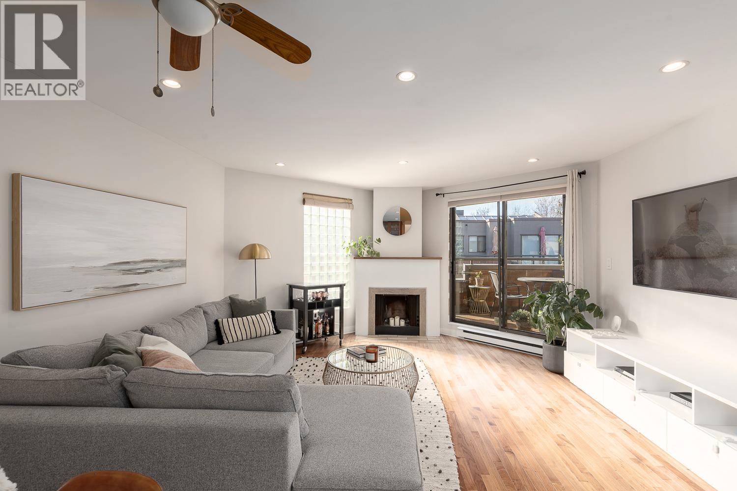 10 766 W 7th Avenue, Vancouver, British Columbia  V5Z 1B8 - Photo 2 - R3097617