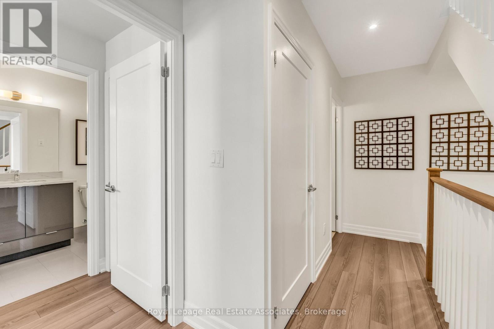 203 - 652 Cricklewood Drive, Mississauga, Ontario  L5G 0A5 - Photo 20 - W12861068