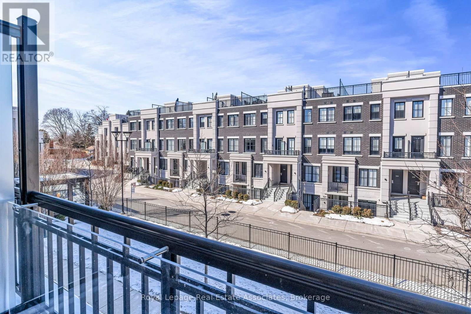 203 - 652 Cricklewood Drive, Mississauga, Ontario  L5G 0A5 - Photo 33 - W12861068