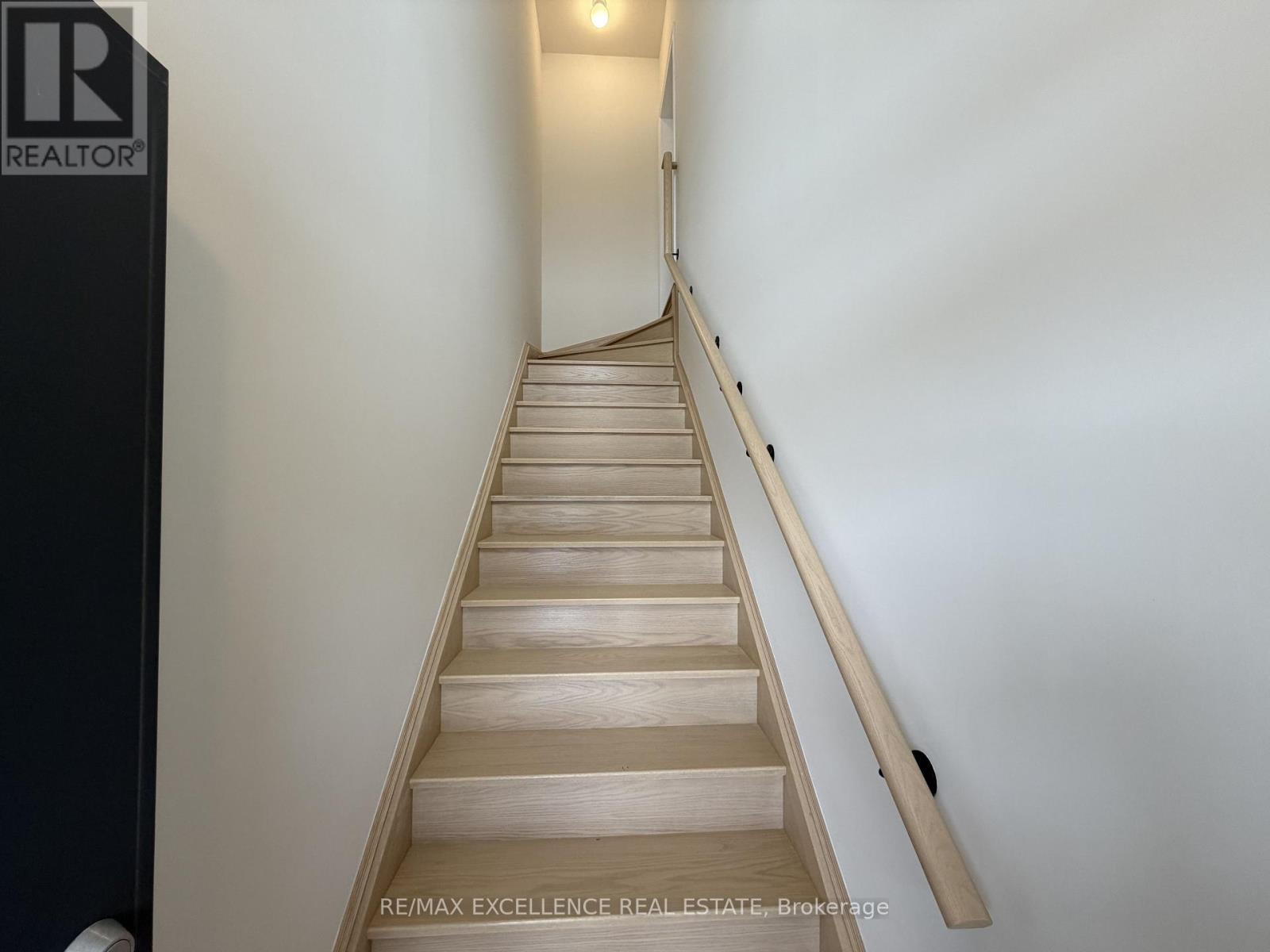 176 Petch Avenue, Caledon, Ontario  L7C 1Z9 - Photo 3 - W12785314