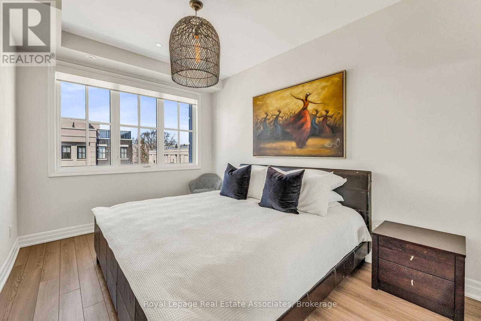 203 - 652 Cricklewood Drive, Mississauga, Ontario  L5G 0A5 - Photo 22 - W12861068