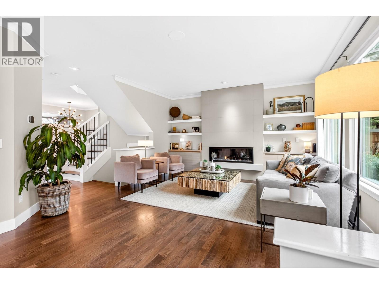 141 Greenleaf Court, Port Moody, British Columbia  V3H 5J7 - Photo 4 - R3091102