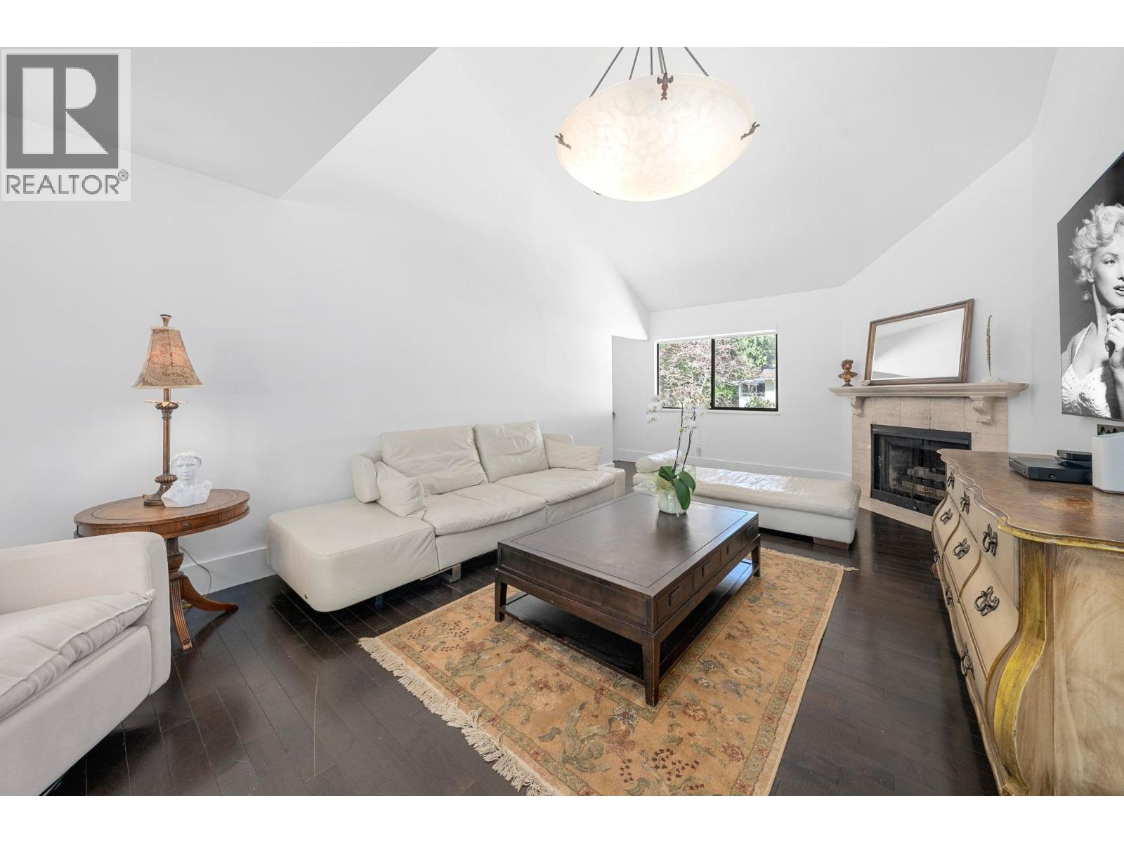 4869 Capilano Road, North Vancouver, British Columbia  V7R 4K4 - Photo 9 - R3097611