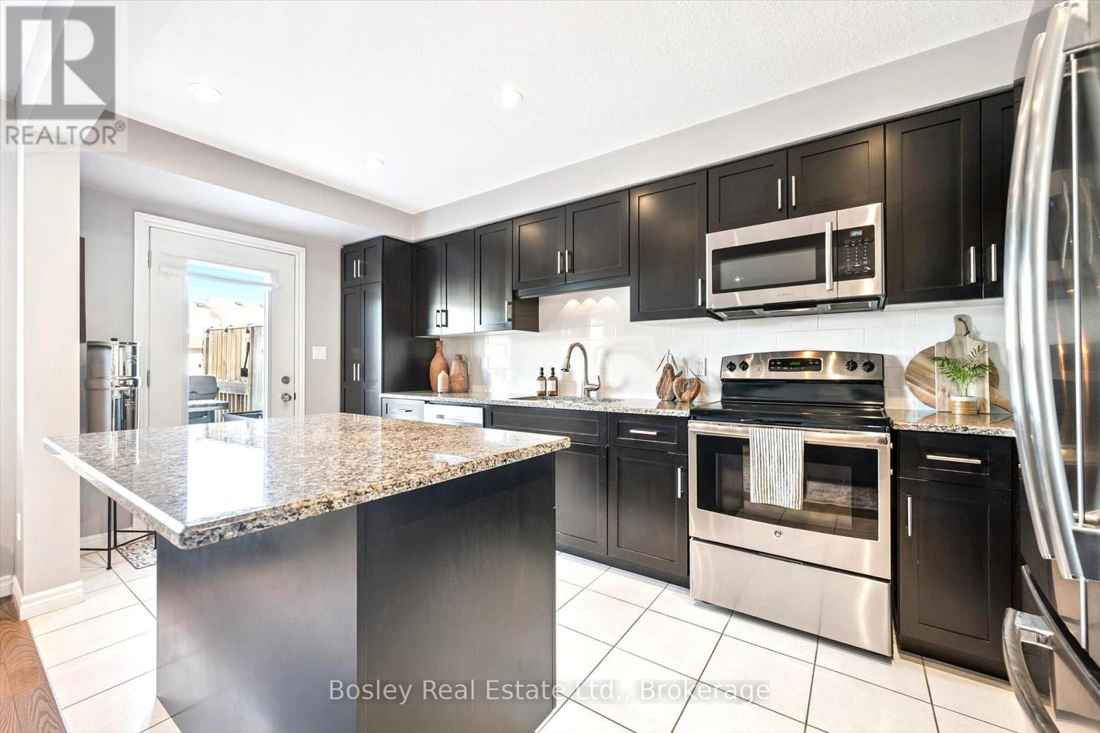 32 Jeffrey Drive, Guelph, Ontario  N1E 0M4 - Photo 16 - X12863510