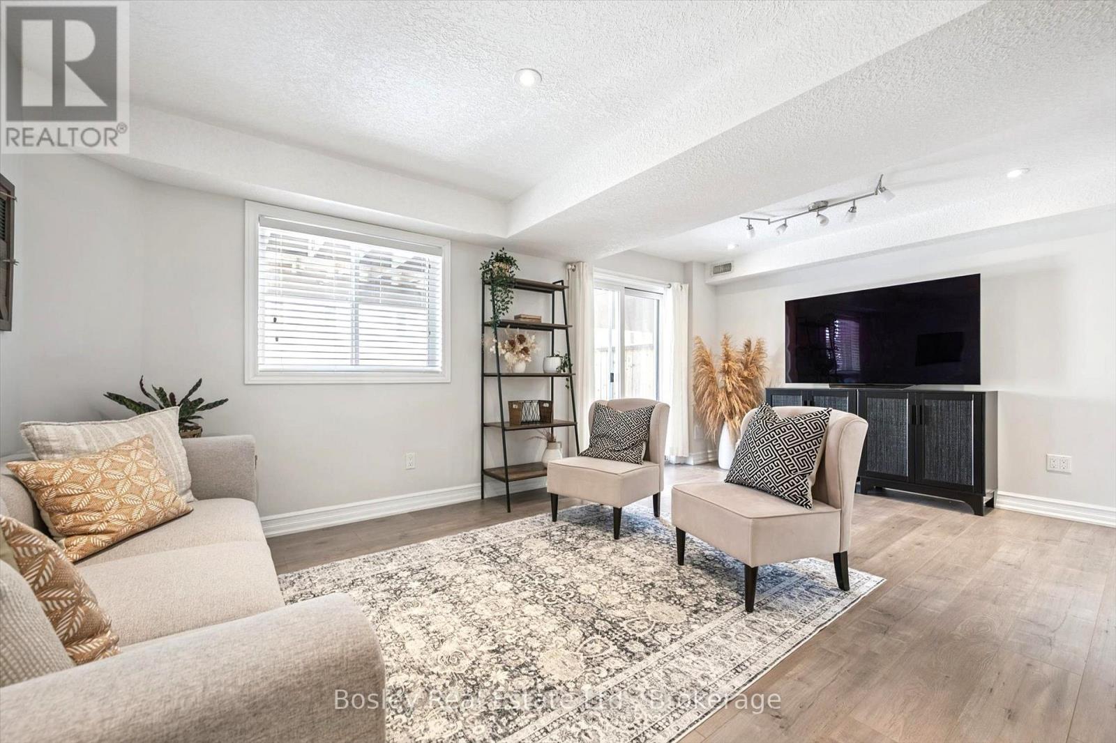 32 Jeffrey Drive, Guelph, Ontario  N1E 0M4 - Photo 30 - X12863510