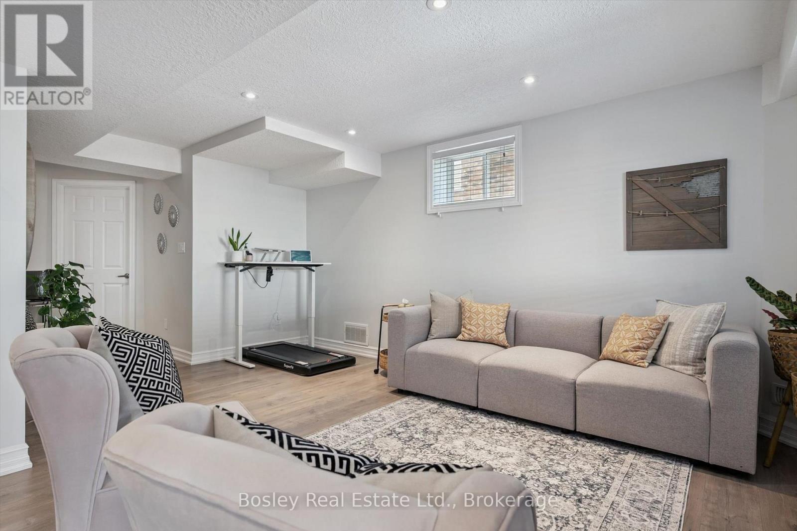 32 Jeffrey Drive, Guelph, Ontario  N1E 0M4 - Photo 31 - X12863510