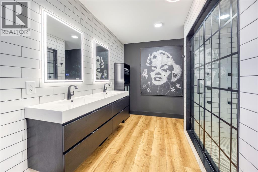 747 Broadway Street, Plympton-Wyoming, Ontario  N0N 1T0 - Photo 20 - 26002353