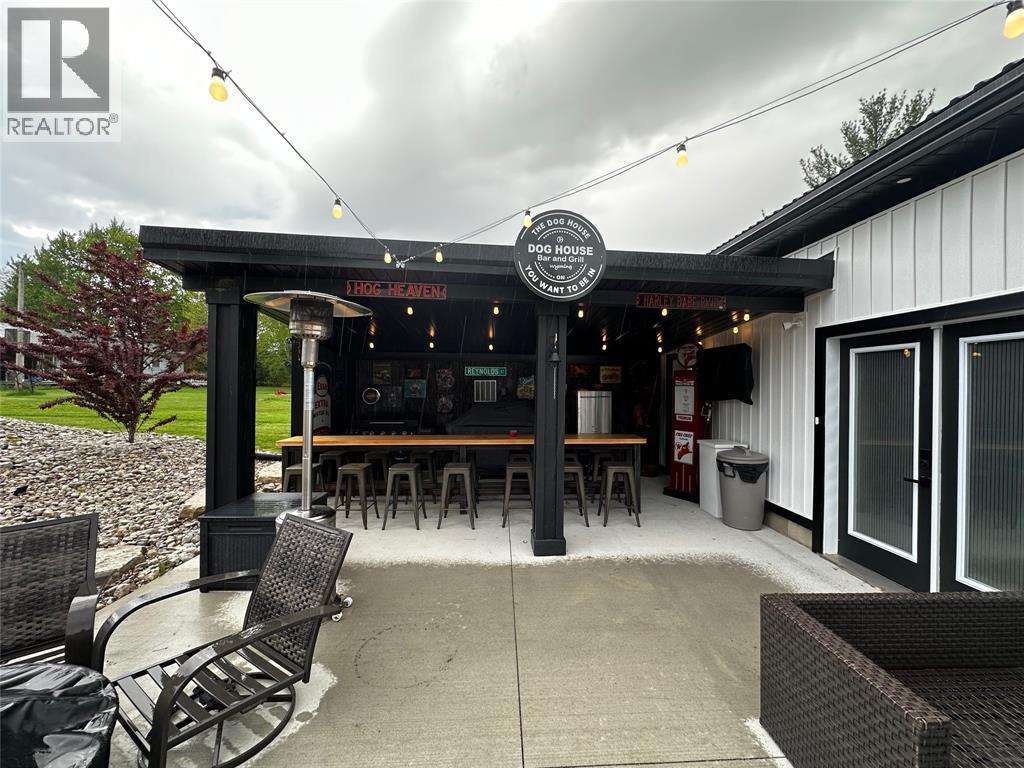 747 Broadway Street, Plympton-Wyoming, Ontario  N0N 1T0 - Photo 42 - 26002353