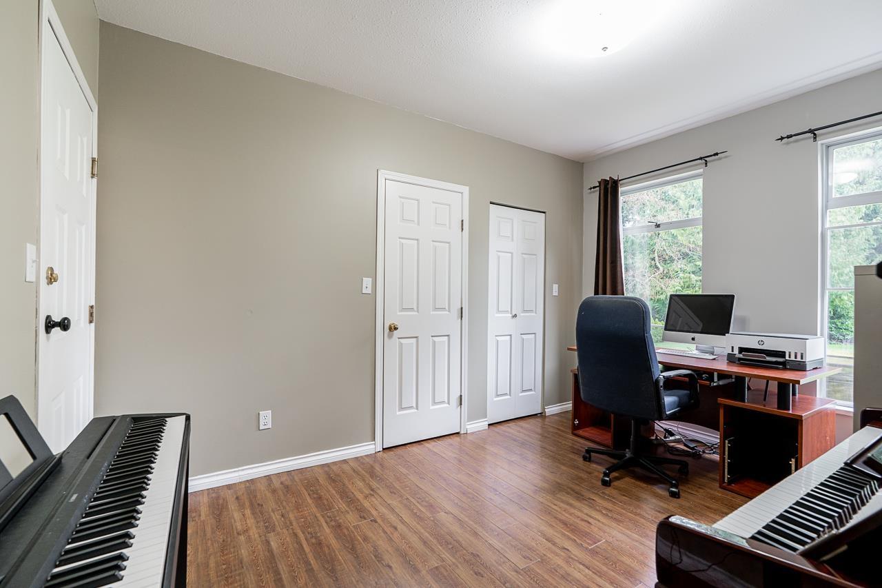 5946 242 Street, Langley, British Columbia  V2Z 1J8 - Photo 18 - R3097188