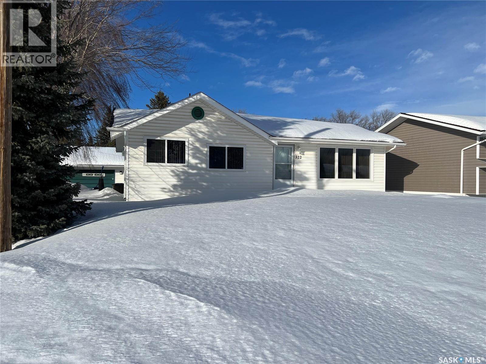 322 Oak Street, Porcupine Plain, Saskatchewan  S0E 1H0 - Photo 1 - SK030003