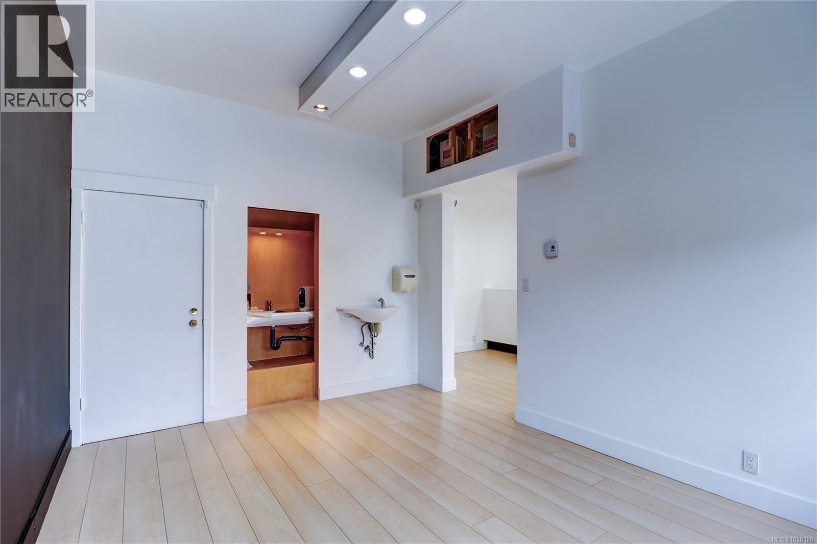 83-87 Commercial St, Nanaimo, British Columbia  V9R 5G3 - Photo 12 - 1028188