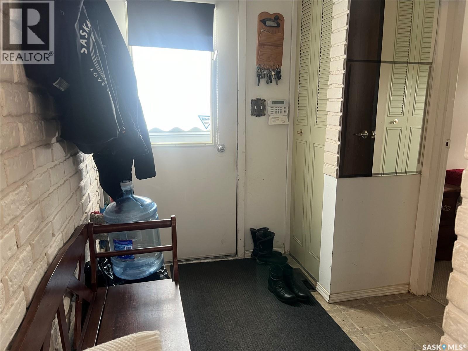 322 Oak Street, Porcupine Plain, Saskatchewan  S0E 1H0 - Photo 4 - SK030003