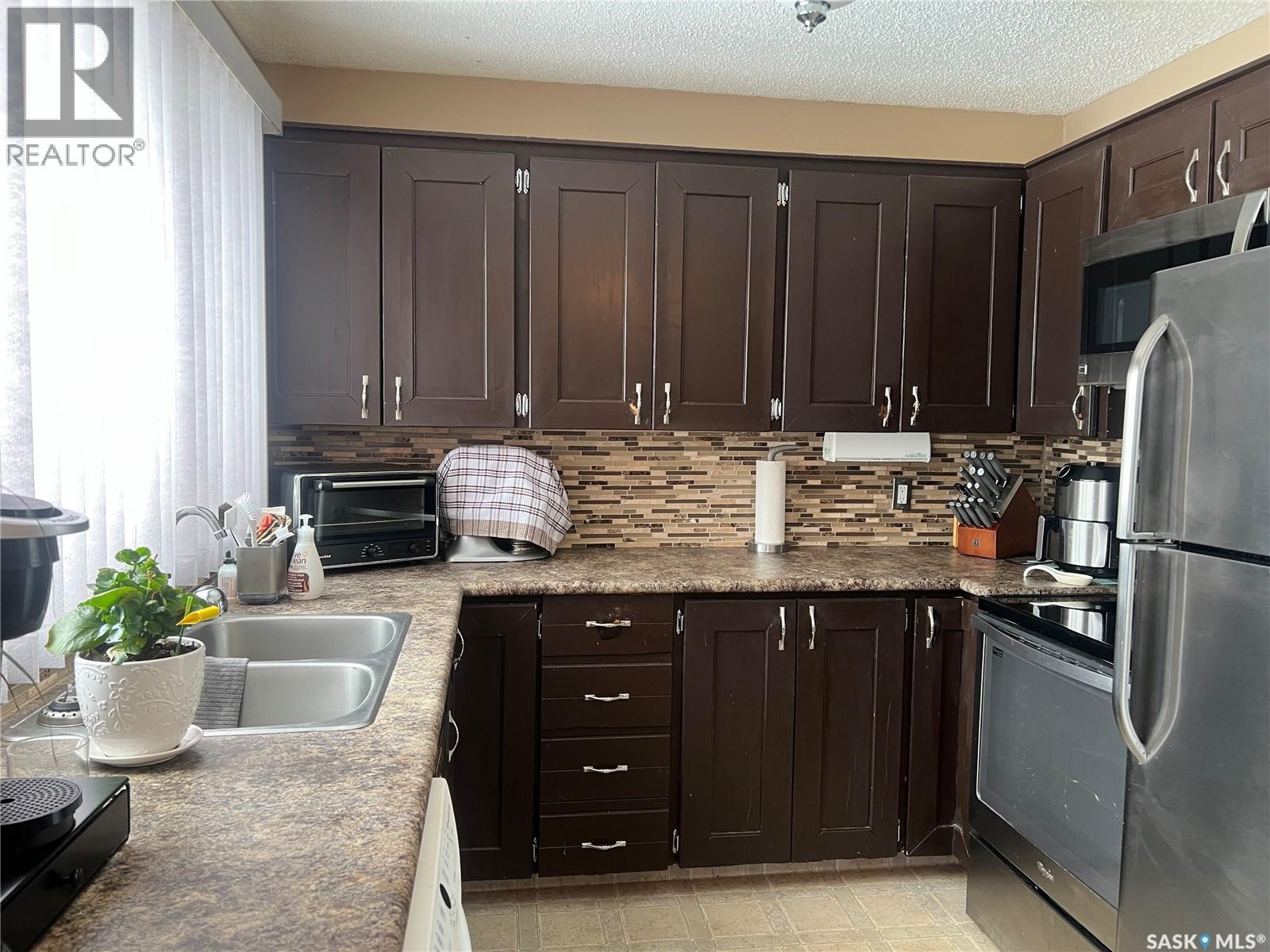 322 Oak Street, Porcupine Plain, Saskatchewan  S0E 1H0 - Photo 5 - SK030003