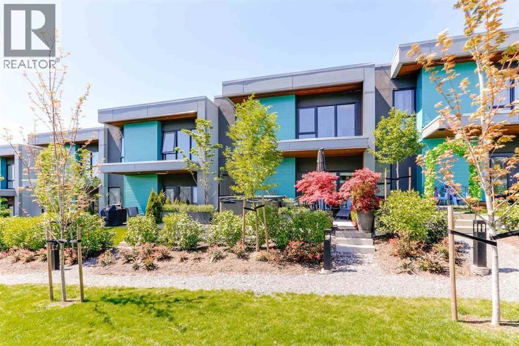 32 3595 Salal Drive, North Vancouver, British Columbia  V7G 0A7 - Photo 2 - R3095313