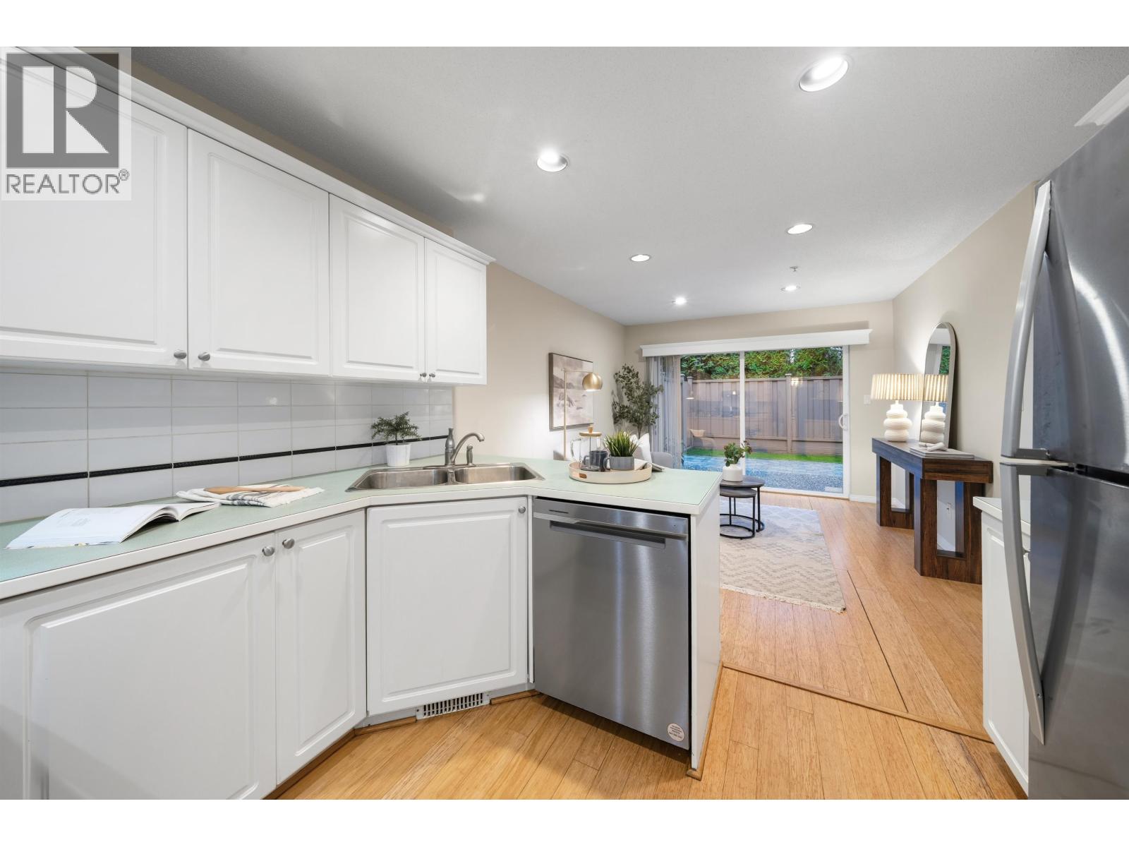 13 1370 Riverwood Gate, Port Coquitlam, British Columbia  V3B 7V7 - Photo 13 - R3097343