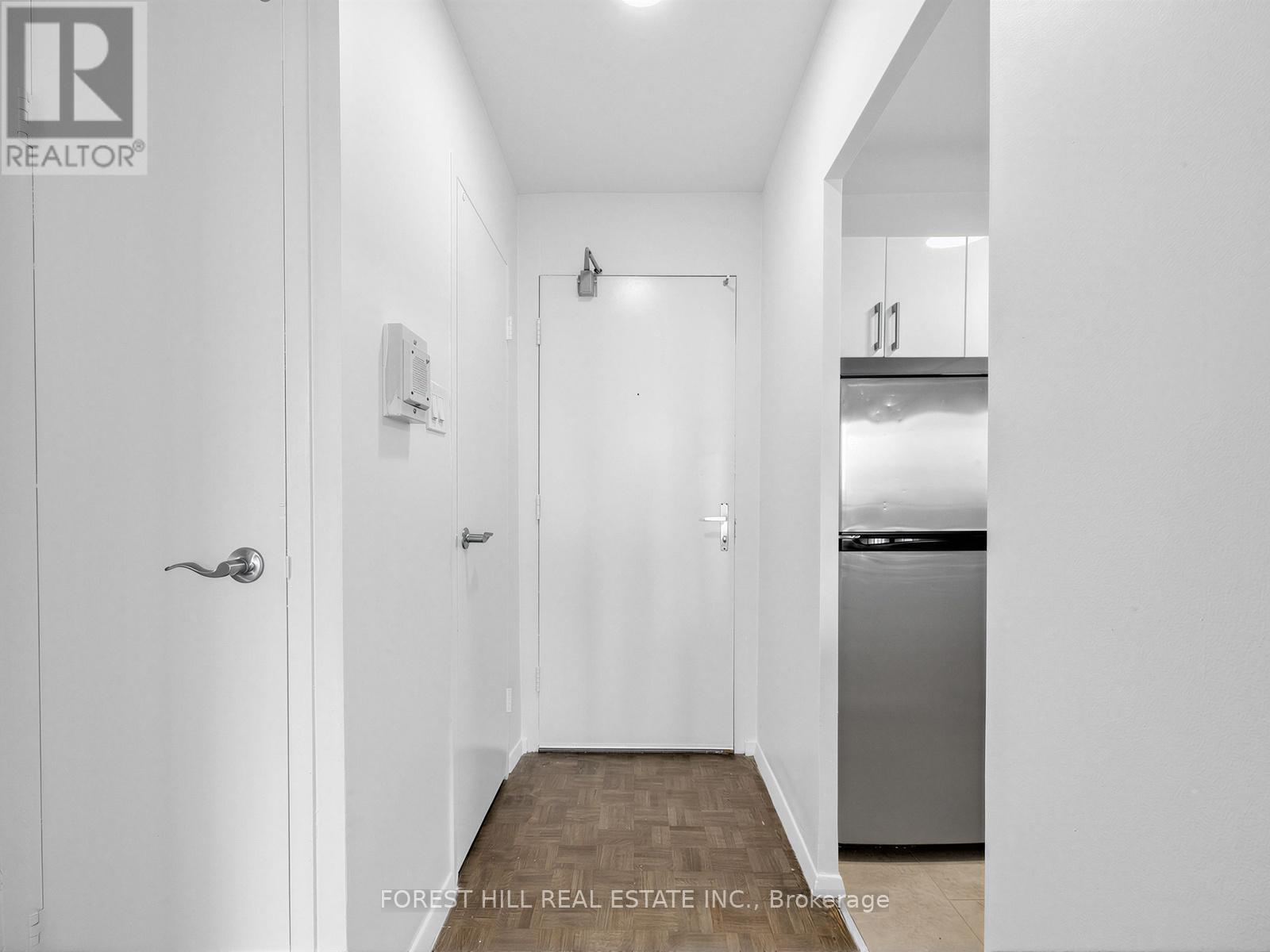 1503 - 7 Jackes Avenue, Toronto, Ontario  M4T 1E3 - Photo 2 - C12863474