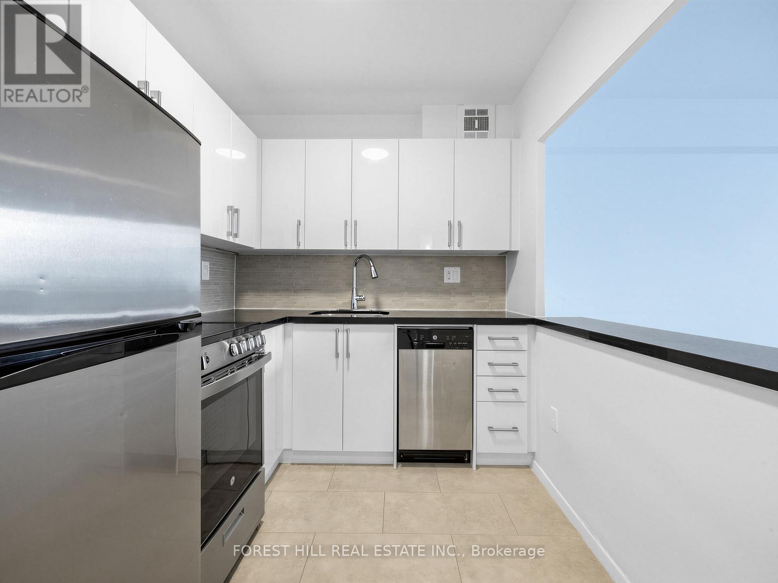 1503 - 7 Jackes Avenue, Toronto, Ontario  M4T 1E3 - Photo 3 - C12863474