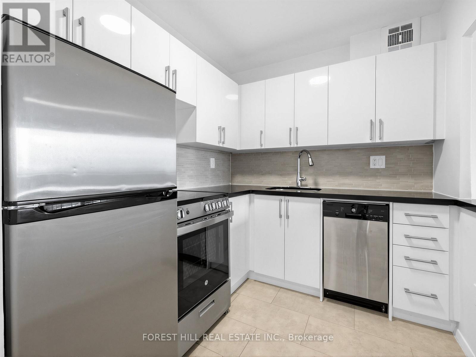 1503 - 7 Jackes Avenue, Toronto, Ontario  M4T 1E3 - Photo 4 - C12863474