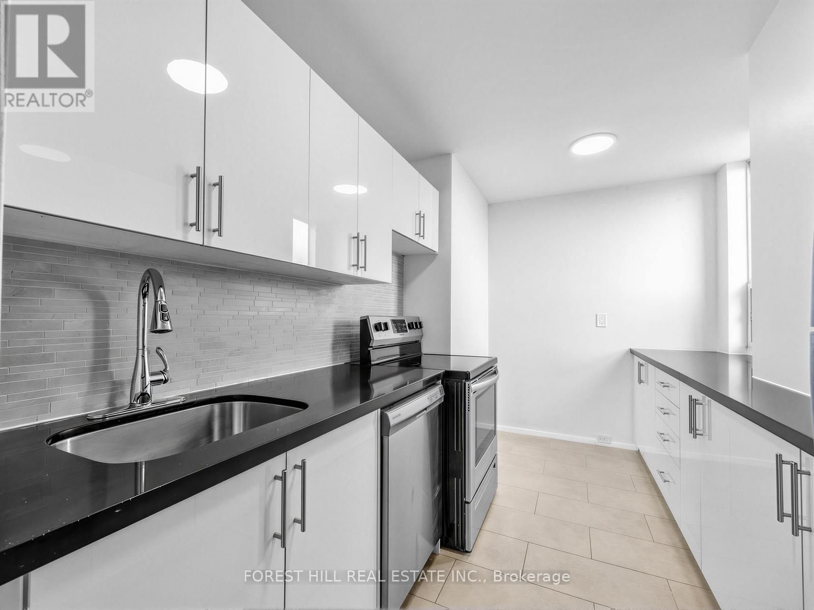 1704 - 7 Jackes Avenue, Toronto, Ontario  M4T 1E3 - Photo 12 - C12863478