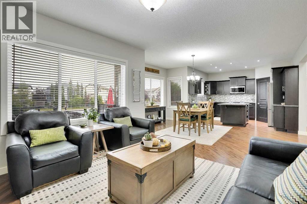 142 Luxstone View Sw, Airdrie, Alberta  T4B 0J9 - Photo 10 - A2267589