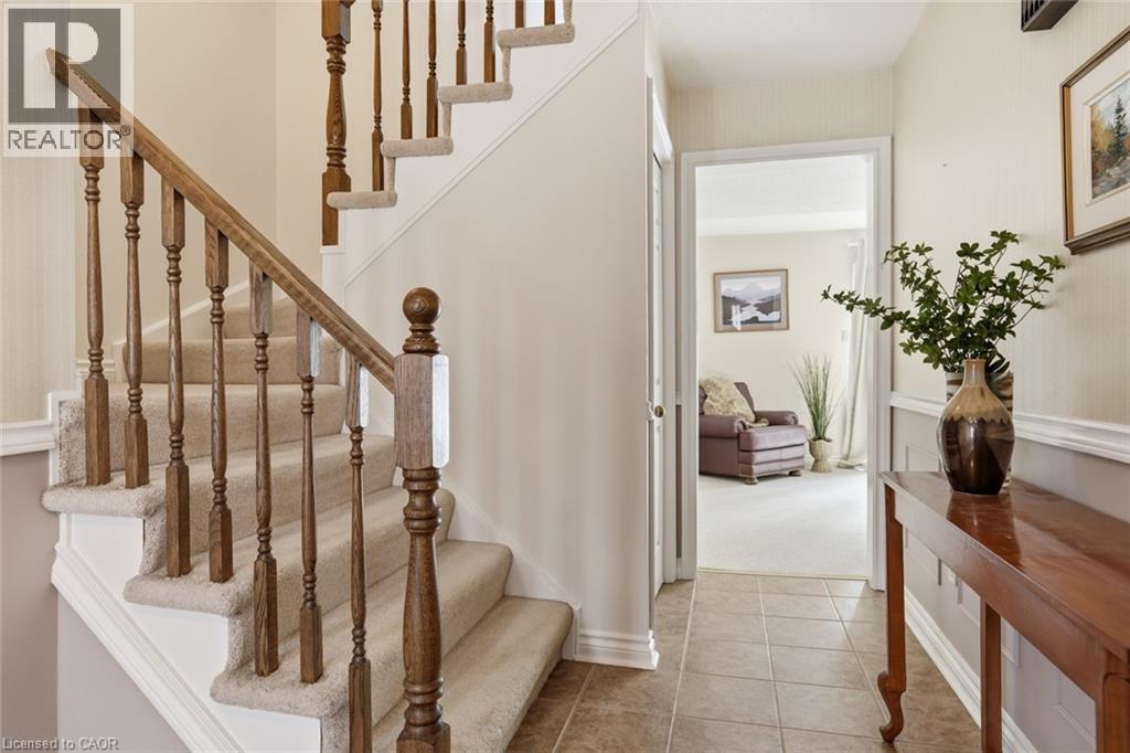 30 Osler Drive Unit# 24, Dundas, Ontario  L9H 6W3 - Photo 5 - 40809916