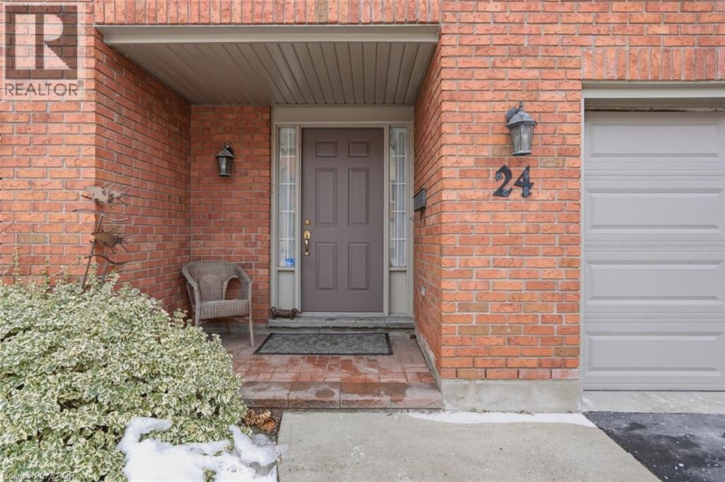 30 Osler Drive Unit# 24, Dundas, Ontario  L9H 6W3 - Photo 3 - 40809916