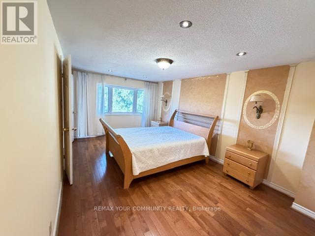 19 Roosevelt Drive, Richmond Hill, Ontario  L4C 6V1 - Photo 18 - N12862804